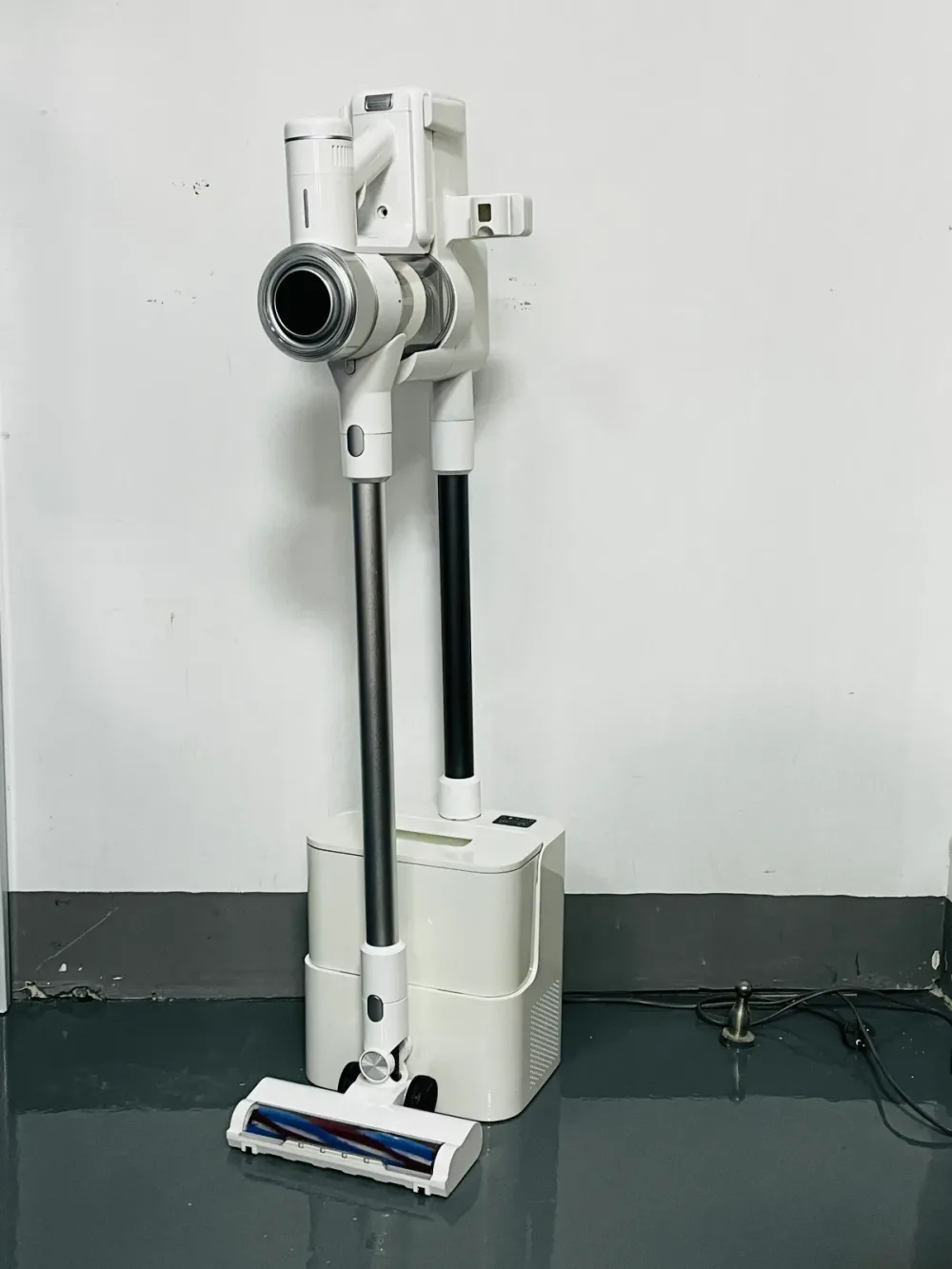 HC26 Self-Cleaning Station - view 2